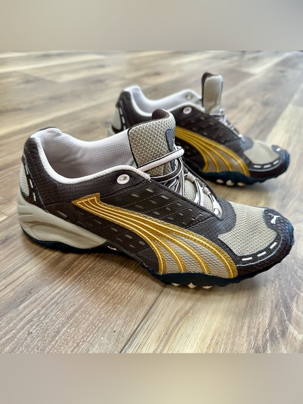 Vintage Y2K Brown Puma Driving Sneakers 183934-02, Women’s 8